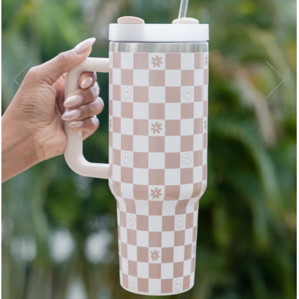 Pink lily tumbler (40oz)